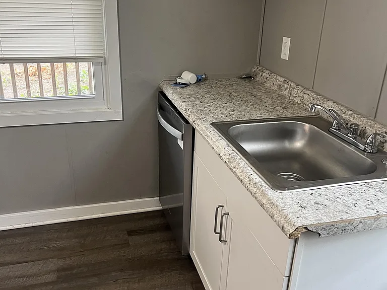 551 New Alexandria Rd #1 — Photo 2
