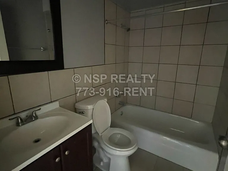 5820-3 N Sheridan Rd #503 — Photo 3