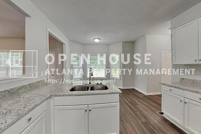 114 Tannin Ct — Photo 5