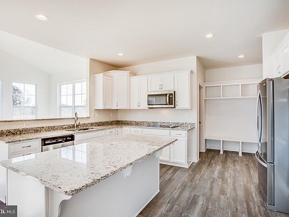 4th image of 4 Caledon Rd