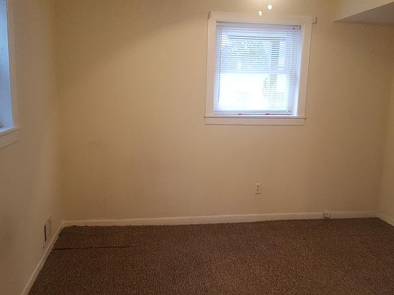 3rd image of 60 Mason St