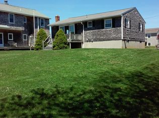 16 Bayberry Hill Rd, Narragansett, RI 02882