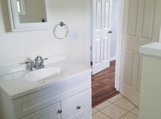 7 Rhodes Ave, Wynantskill, NY 12198