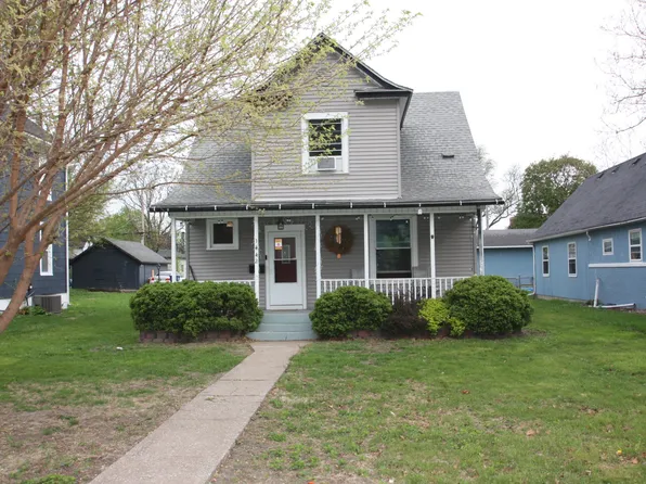 1442 W High St, Davenport, IA 52804