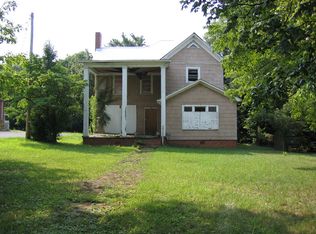 612 N Greensboro St, Lexington, NC 27292