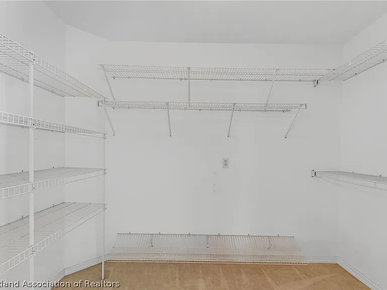 105 Fern Ct — Photo 19