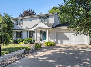 330 Holland Rd, Flushing, MI 48433