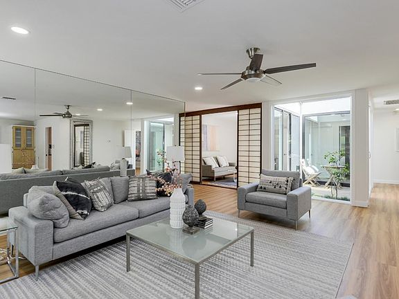 3rd image of 2471 Sharon Oaks Dr