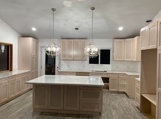 13817 Ocean Gate Ave, Hawthorne, CA 90250