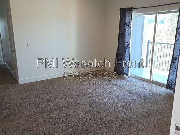 2nd image of 147 W Spring Hill Way
