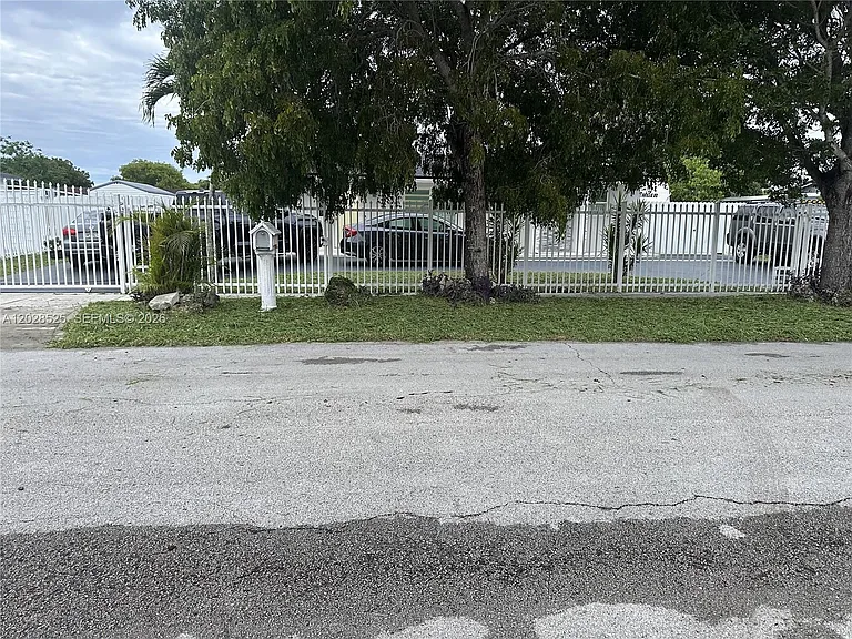 20515 NW 45th Ave — Photo 24