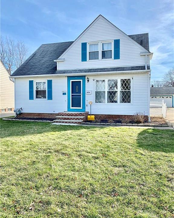 1st image of 29378 Woodway Dr