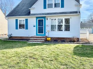 29378 Woodway Dr, Wickliffe, OH