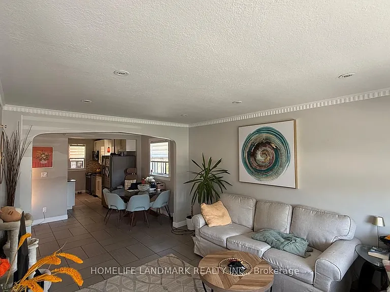 78 Yorkview Dr — Photo 16