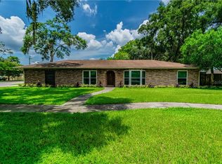 918 Oak Regency Ln, Brandon, FL 33511