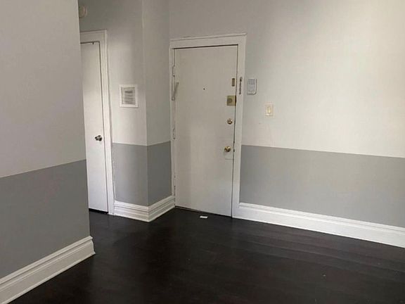 2nd image of 292-293 Wainwright St #B3