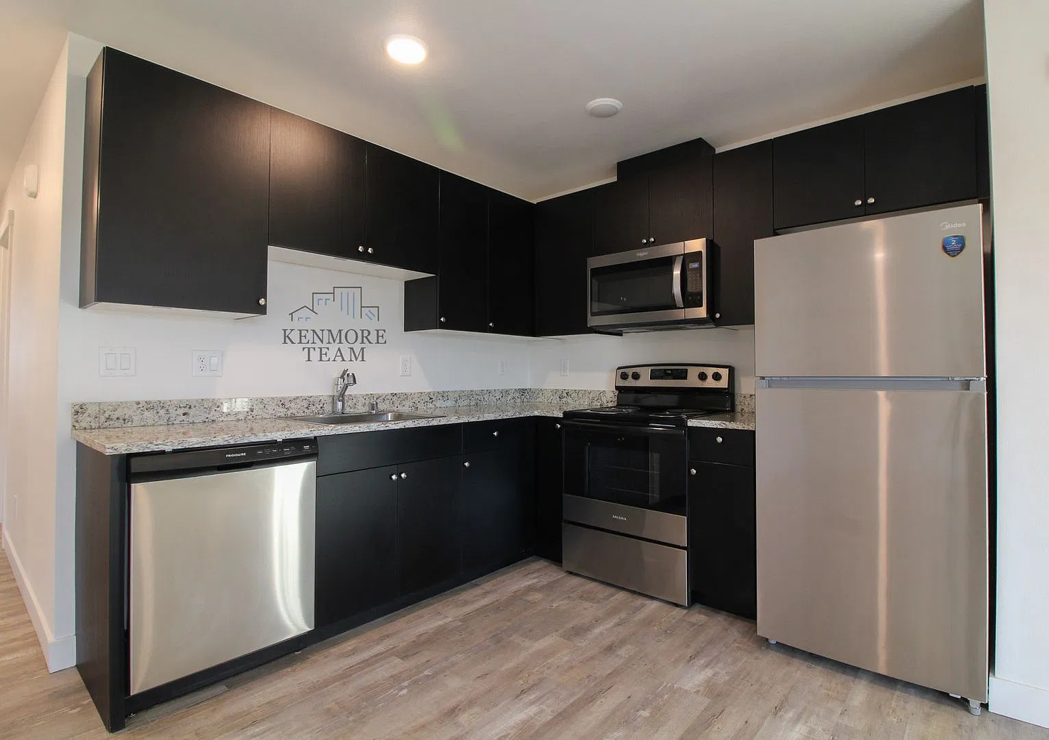 Walton Place Living — Photo 3
