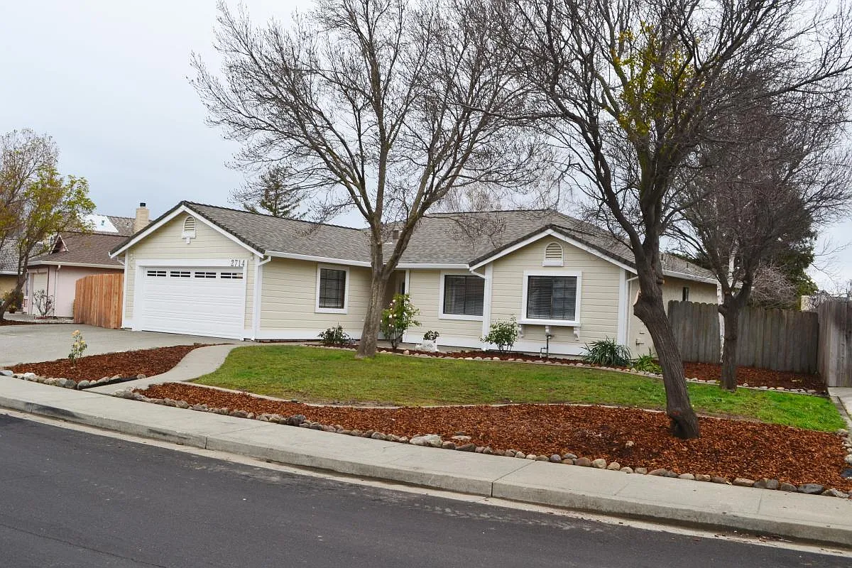 2714 Teton Lane — Photo 1