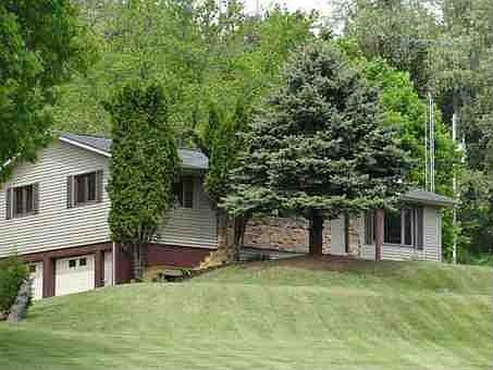 2nd image of 17137 Middle Rd