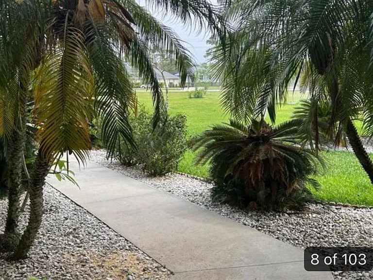 605 Mirror Lakes Dr — Photo 11