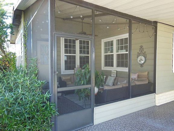 2nd image of 4615 Arcola Pl