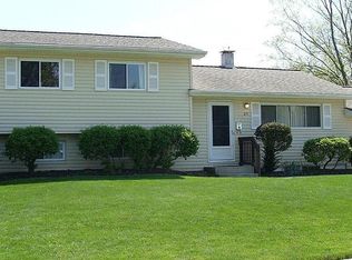 271 Illinois Ave, Westerville, OH 43081