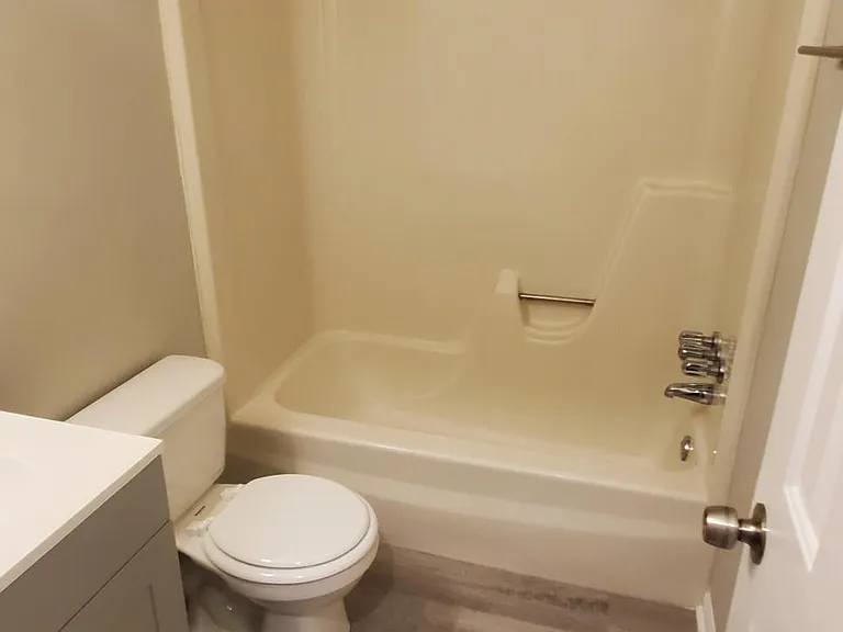 4608 Kingsrow Dr — Photo 9