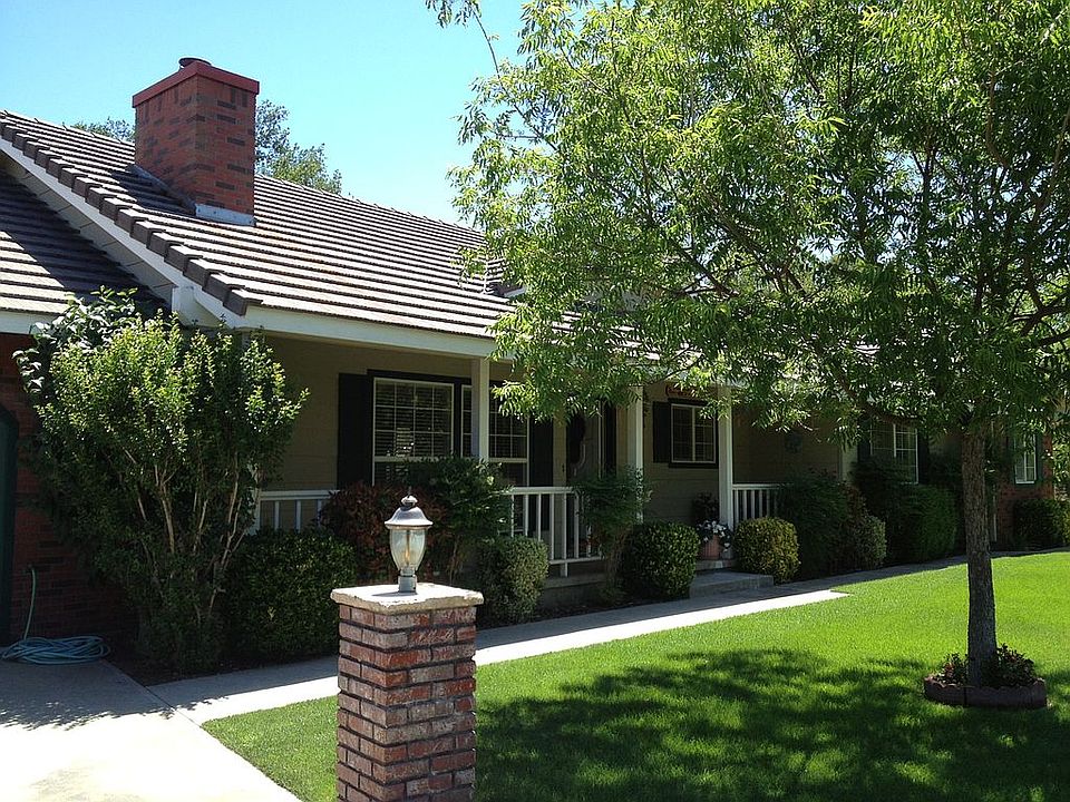 1st image of 41275 Singing Hills Cir