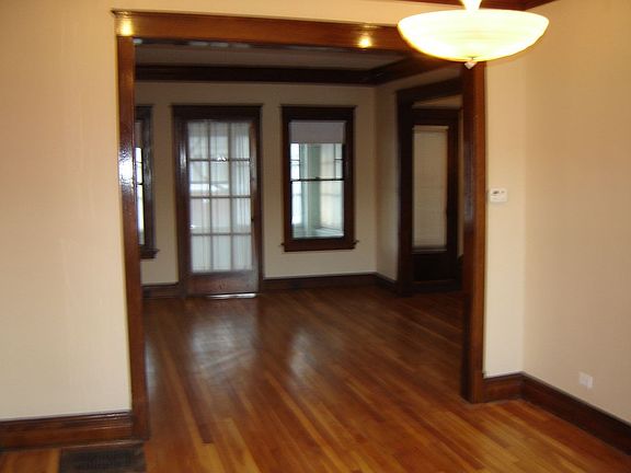 2nd image of 5826 W Berenice Ave