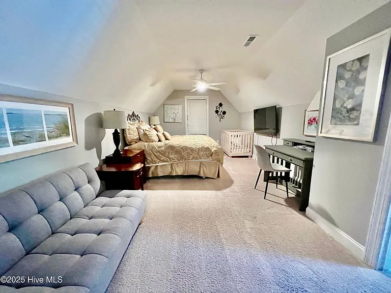 127 Shaw Dr — Photo 21