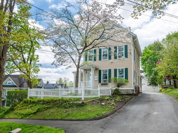 4 Pleasant Street, Danbury, CT 06810