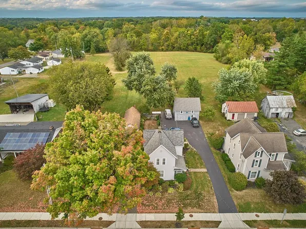 284 W Coshocton St, Johnstown, OH 43031