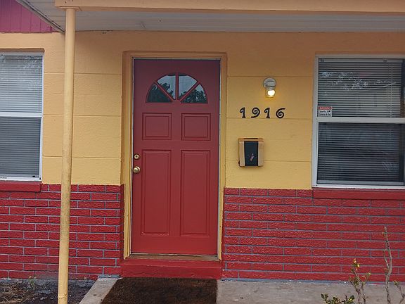 3rd image of 1916 13th Ave S