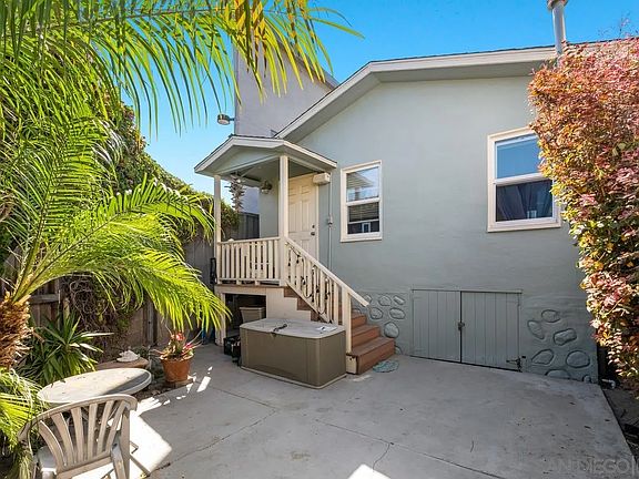 4th image of 215 30th St