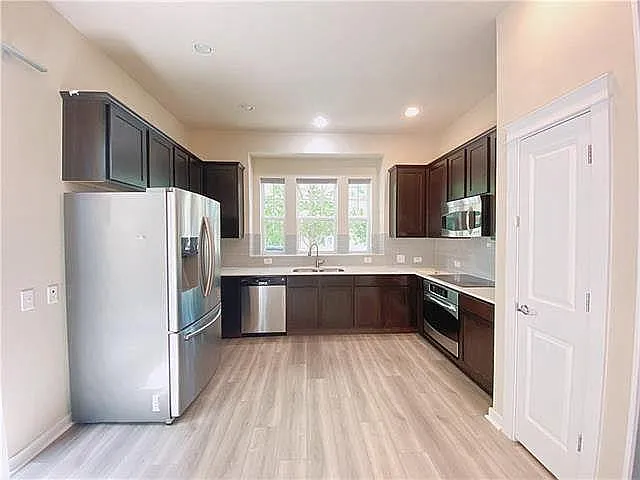 2229 Antone St — Photo 3