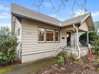 5935 NE Skidmore St, Portland, OR, 97218