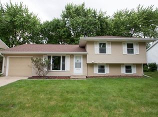 3921 Spruce Hills Dr, Cedar Falls, IA 50613