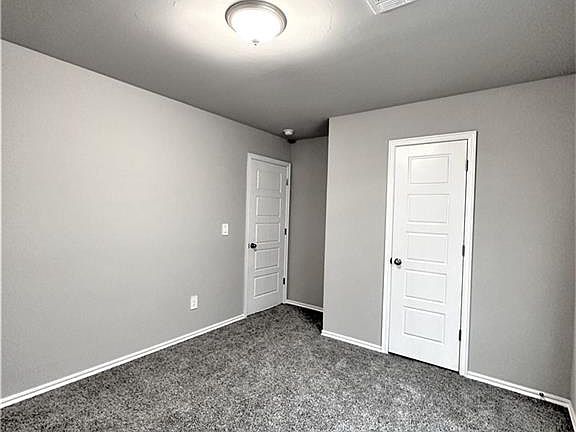 5th image of 10416 NW 25th St