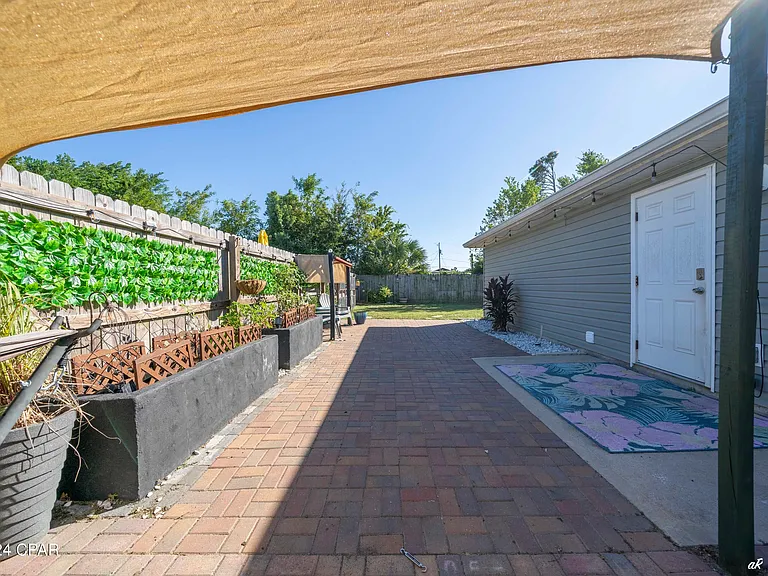 6328 Olokee St — Photo 21