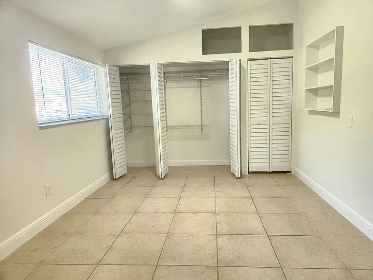 1800 SW 85th Ct — Photo 6