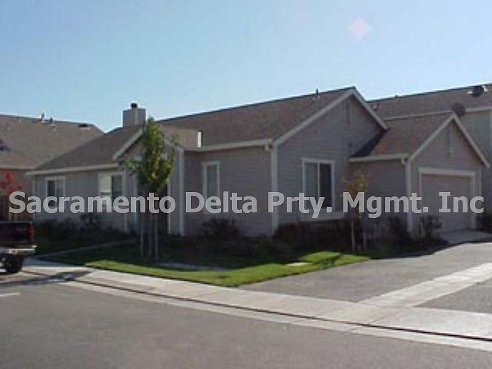 1st image of 6437 Laguna Mirage Ln