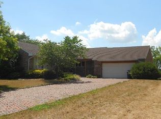 438 San Carlos Rd, Minooka, IL 60447