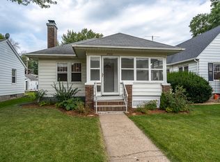 2922 Arlington Ave, Davenport, IA