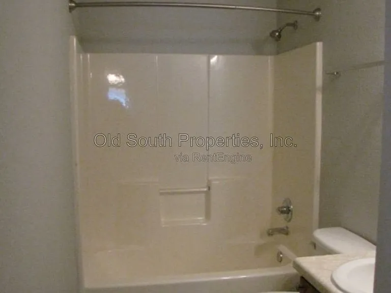 8428 Walnut Ave — Photo 7