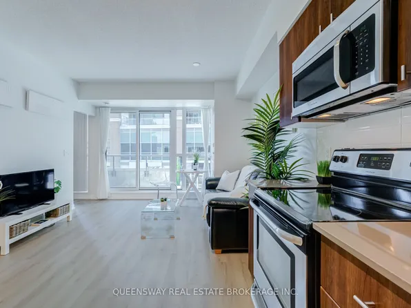 69 Lynn Williams St #211, Toronto, ON M6K 3R7