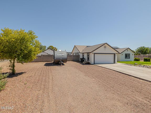 5th image of 2495 N 52nd Ave