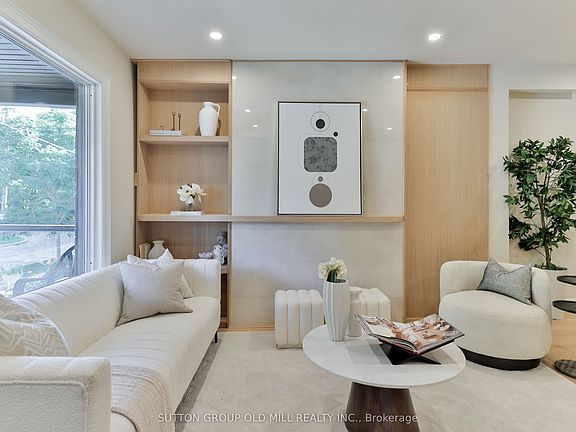 3rd image of 28 Eastmount Ave