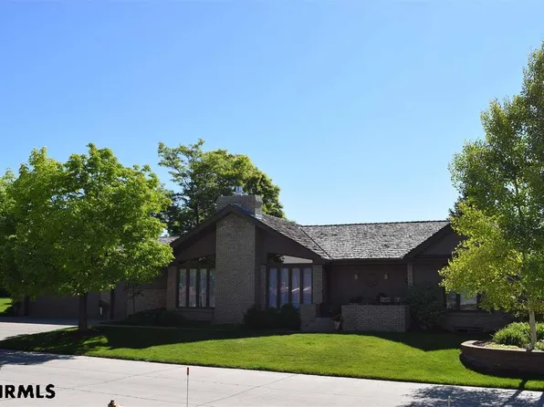 5415 Oriole Dr, Scottsbluff, NE 69361