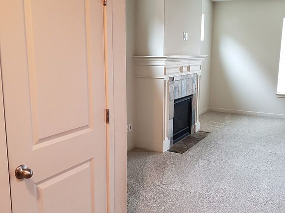 4th image of 5708 NE 47th St