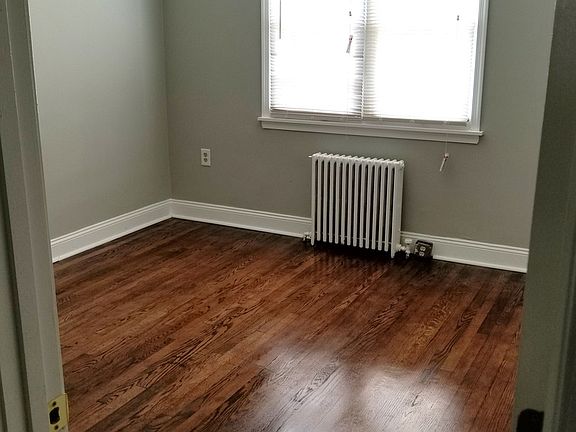 3rd image of 5314 Nelson Ave #1